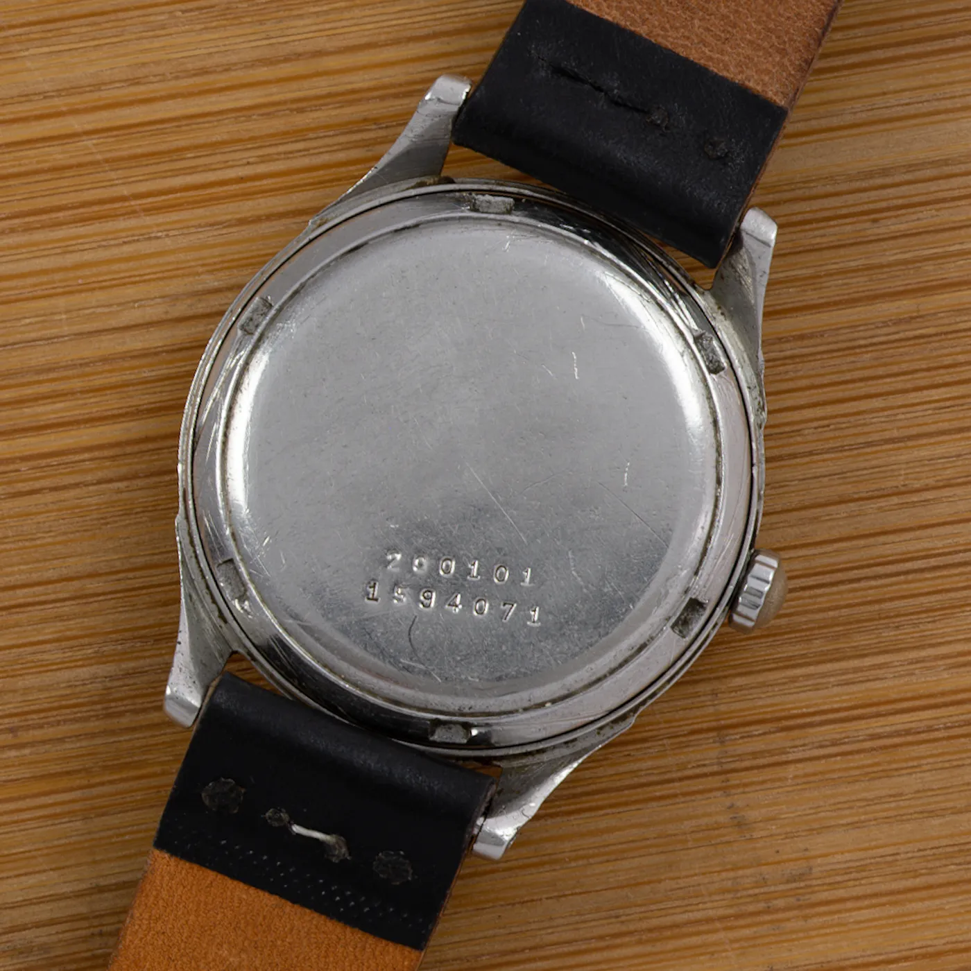 Universal Genève Monodatic details | Dutch Dials Vintage Watches